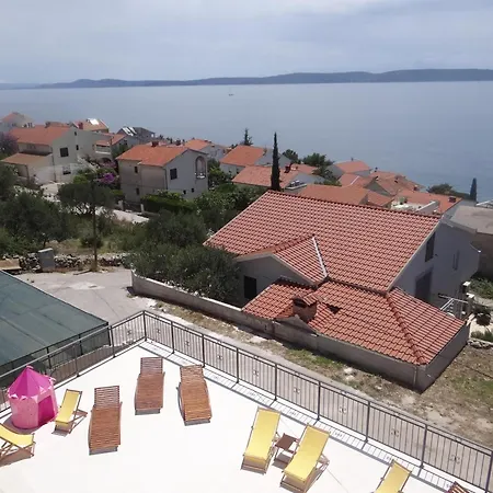 Helle Mit Meerblick Und Sonnenbalkon Trogir