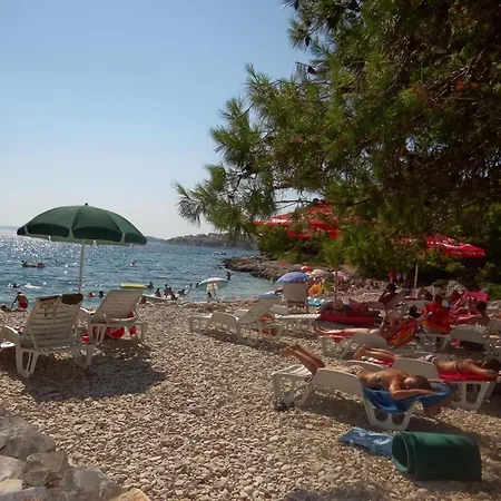 Apartment Helle Mit Meerblick Und Sonnenbalkon Trogir